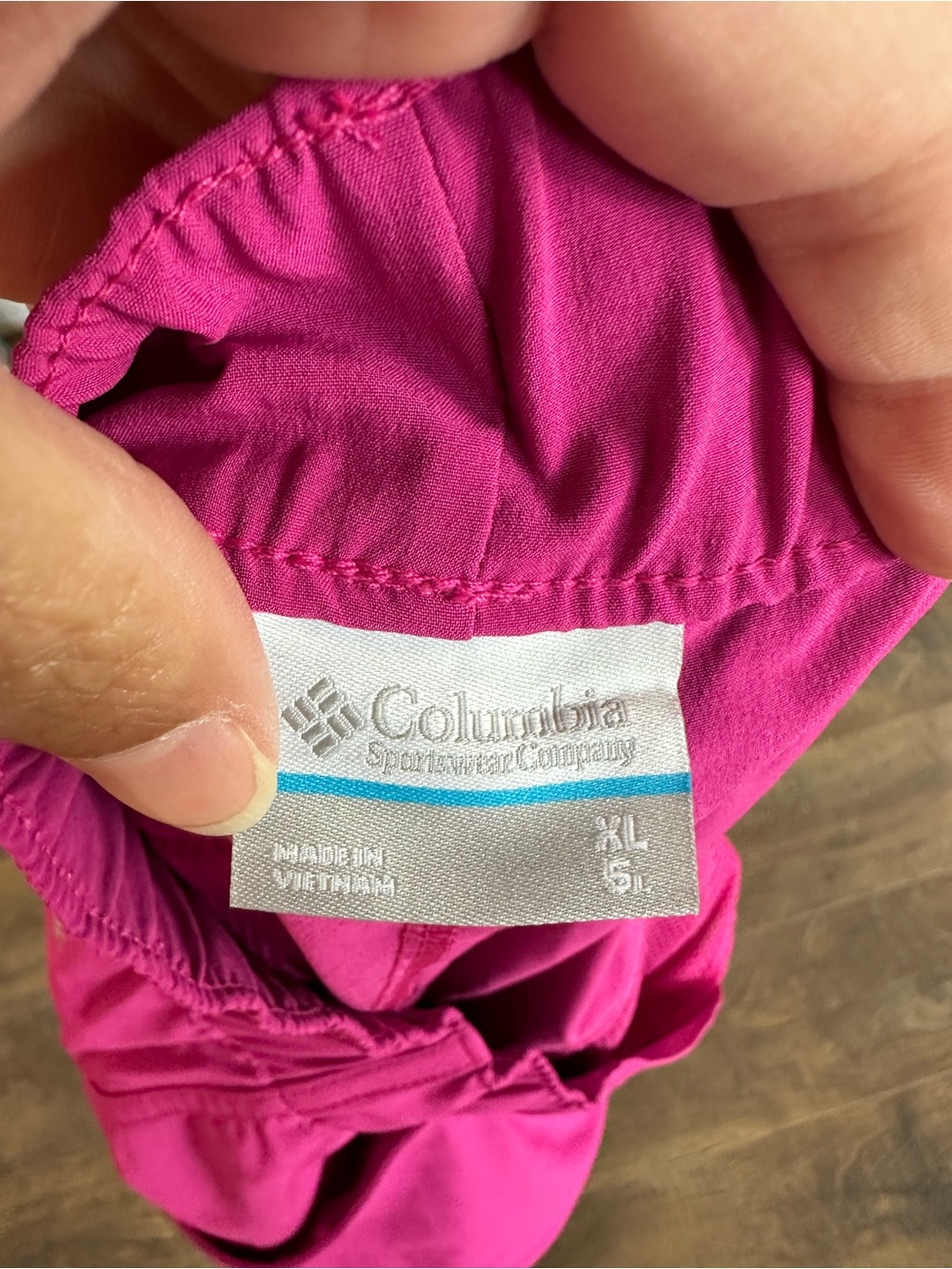 Columbia Women Magenta Performance Shorts Sx XL Omni-Shield Quick Dry Althletic - Picture 7 of 8